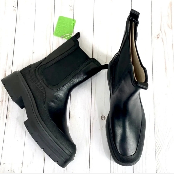 Edgy Sam Edelman Water Repellent Black Leather Chelsea Boots - Picture 12 of 14